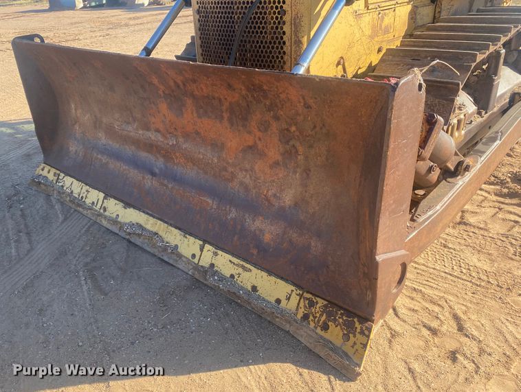image for item DL6029 1984 Caterpillar D6D  dozer