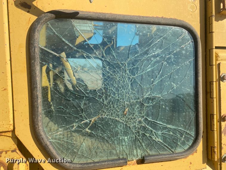 image for item DL6029 1984 Caterpillar D6D  dozer