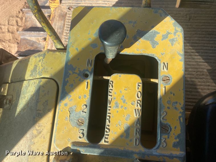 image for item DL6029 1984 Caterpillar D6D  dozer