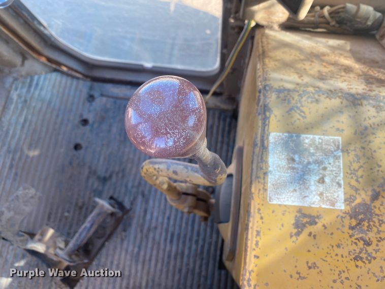 image for item DL6029 1984 Caterpillar D6D  dozer