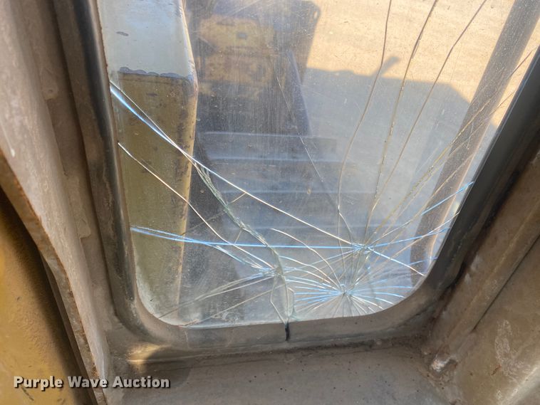 image for item DL6029 1984 Caterpillar D6D  dozer