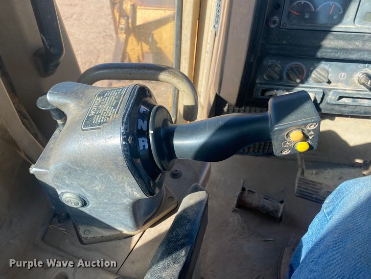 image for item DL6030 2000 Caterpillar D6R XL  dozer