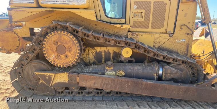image for item DL6030 2000 Caterpillar D6R XL  dozer