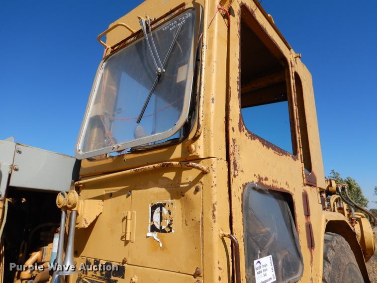 image for item DL6034 1985 Caterpillar 623B  elevating scraper