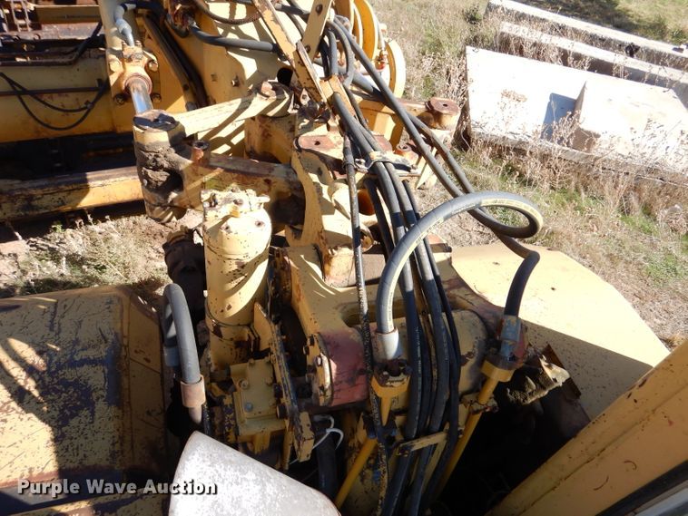 image for item DL6034 1985 Caterpillar 623B  elevating scraper