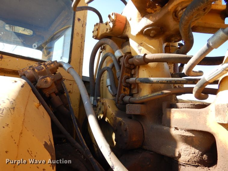 image for item DL6034 1985 Caterpillar 623B  elevating scraper