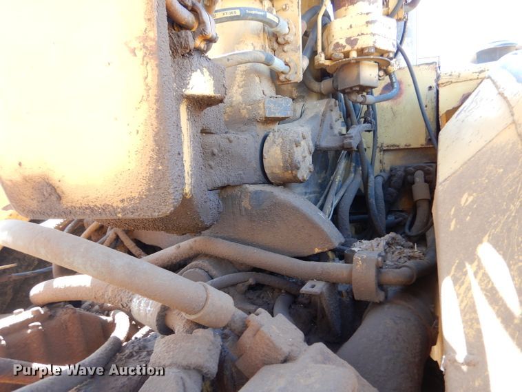 image for item DL6034 1985 Caterpillar 623B  elevating scraper