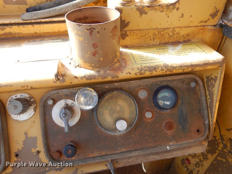image for item DL6034 1985 Caterpillar 623B  elevating scraper