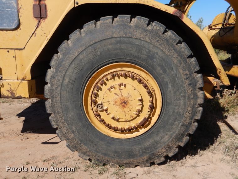 image for item DL6034 1985 Caterpillar 623B  elevating scraper