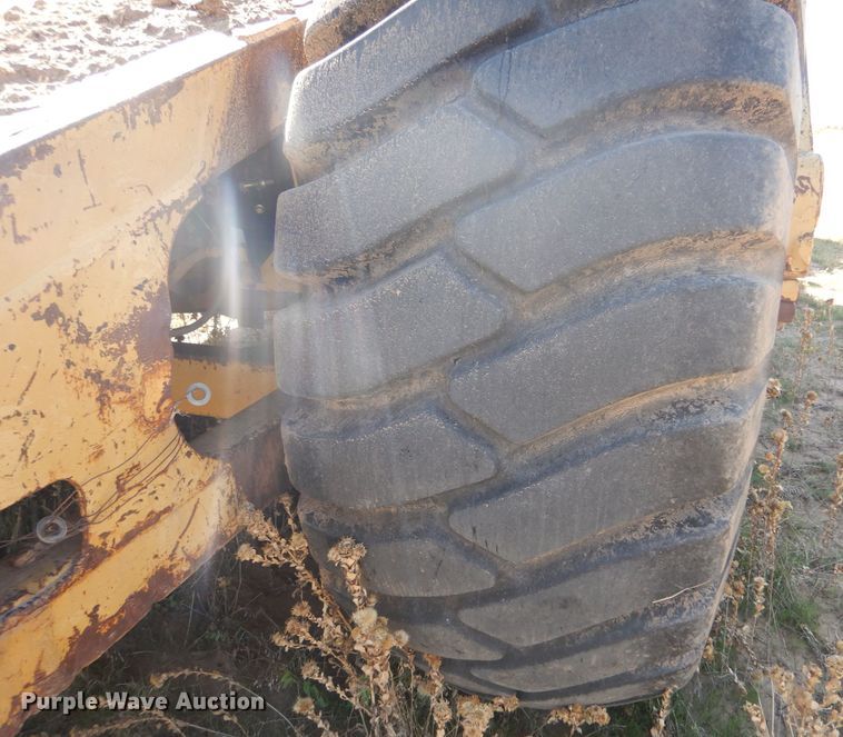 image for item DL6034 1985 Caterpillar 623B  elevating scraper