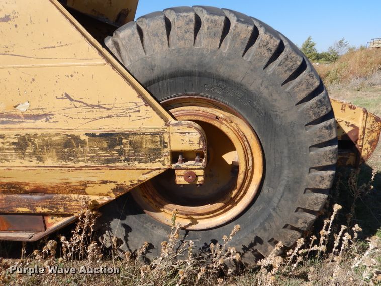 image for item DL6034 1985 Caterpillar 623B  elevating scraper