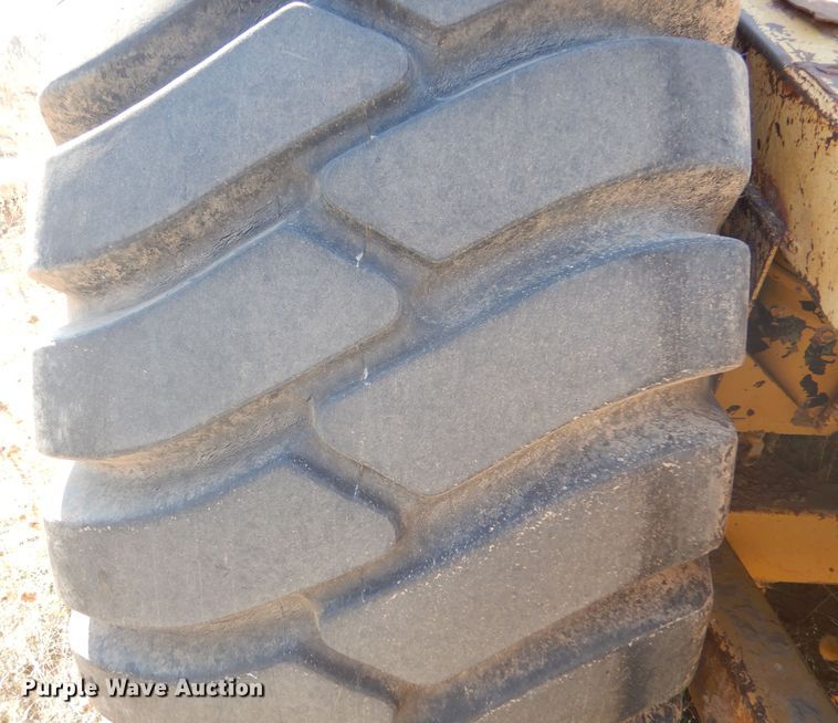 image for item DL6034 1985 Caterpillar 623B  elevating scraper