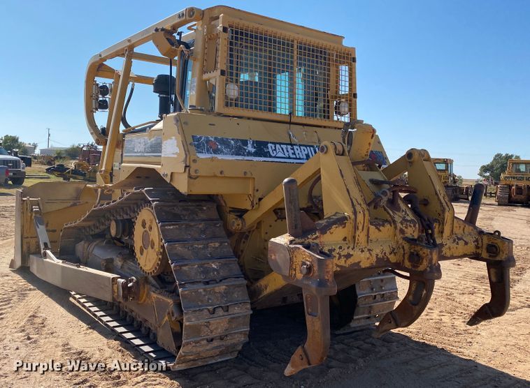 image for item DL6035 2005 Caterpillar D6R XL Series II  dozer