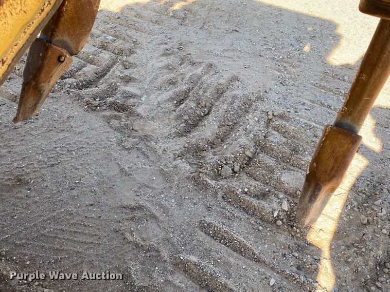 image for item DL6035 2005 Caterpillar D6R XL Series II  dozer