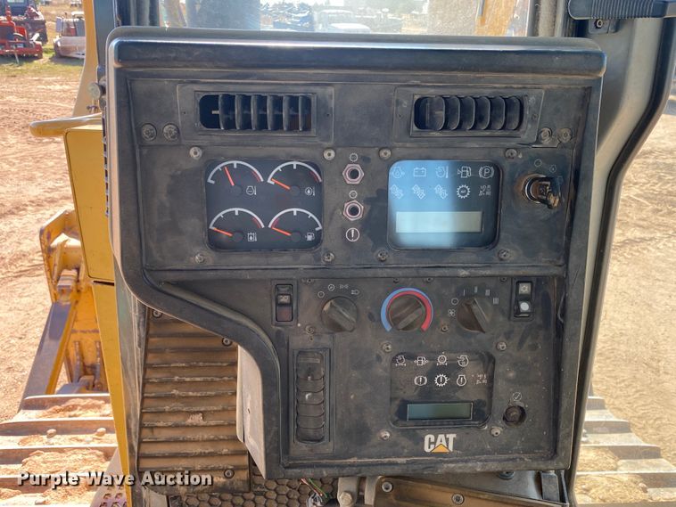 image for item DL6035 2005 Caterpillar D6R XL Series II  dozer