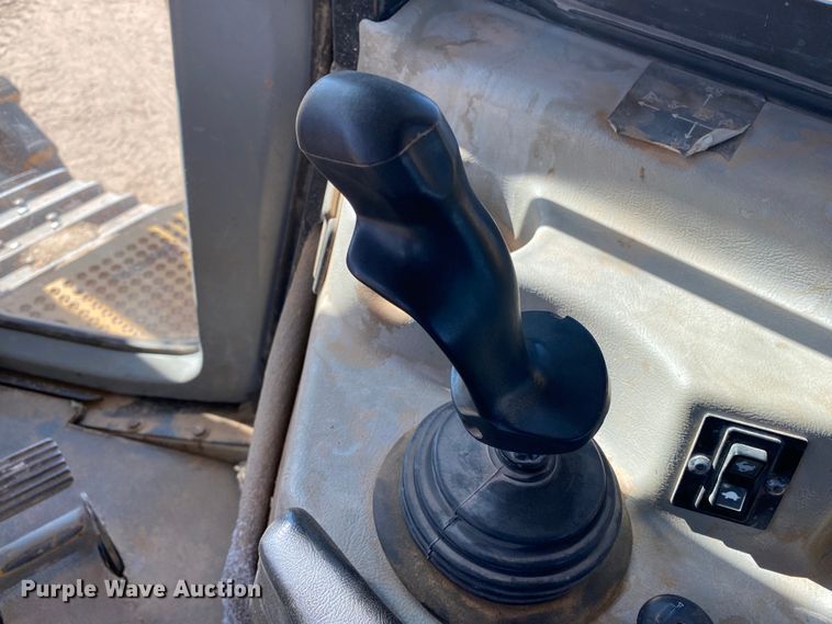 image for item DL6035 2005 Caterpillar D6R XL Series II  dozer