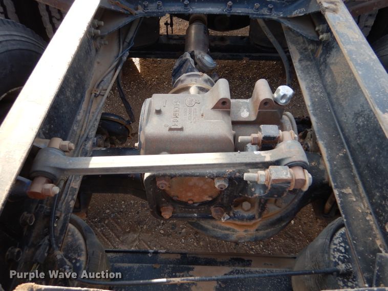 image for item DL6037 2000 Mack CH613  semi truck