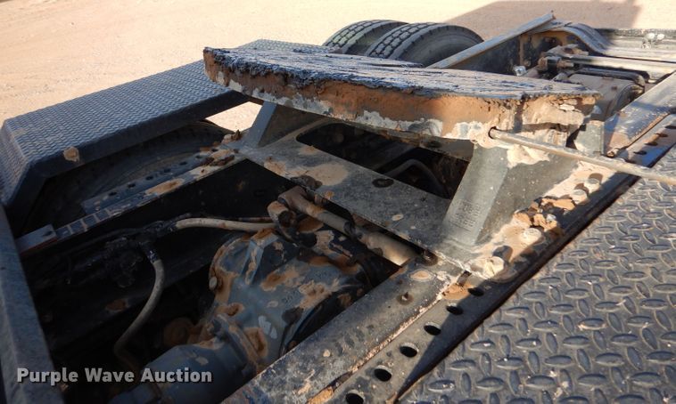 image for item DL6037 2000 Mack CH613  semi truck