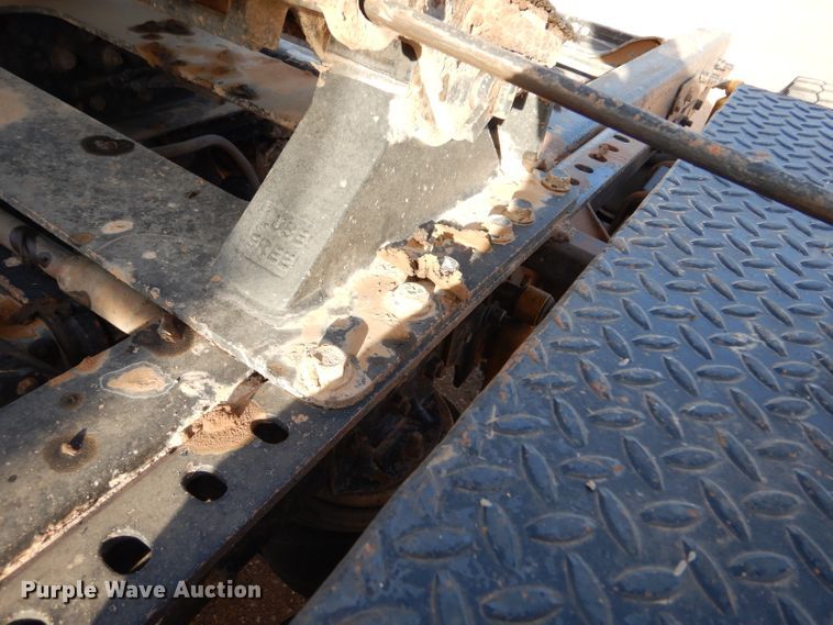 image for item DL6037 2000 Mack CH613  semi truck