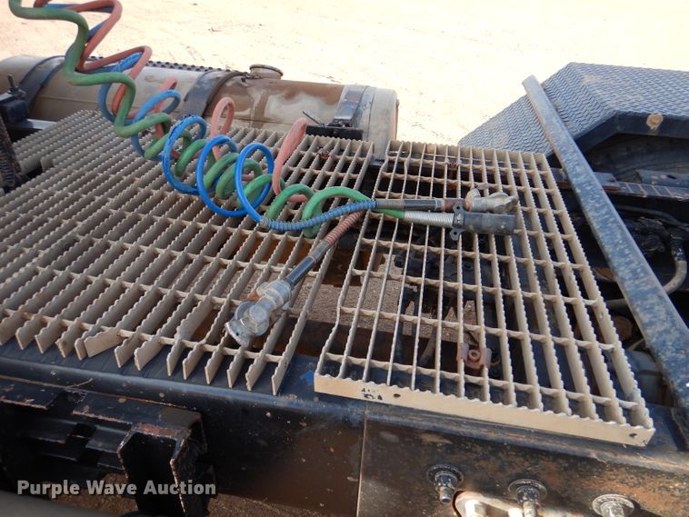 image for item DL6037 2000 Mack CH613  semi truck