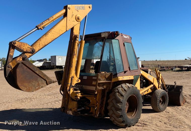 image for item DL6128 1987 Case 580 Super E  backhoe