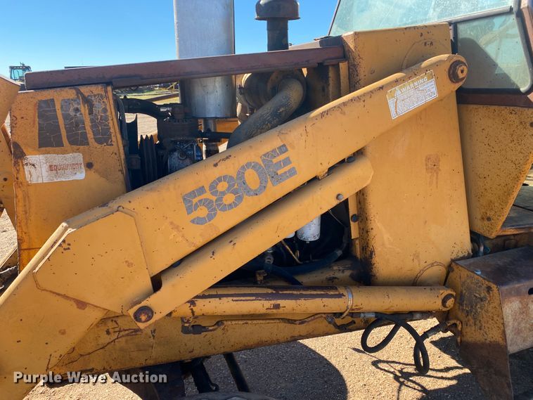 image for item DL6128 1987 Case 580 Super E  backhoe