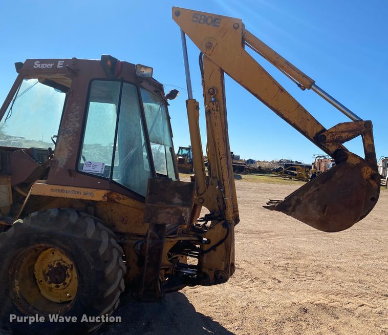 image for item DL6128 1987 Case 580 Super E  backhoe