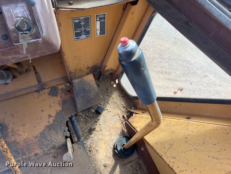 image for item DL6128 1987 Case 580 Super E  backhoe