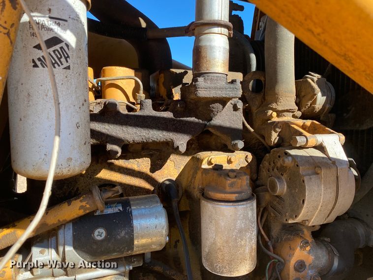 image for item DL6128 1987 Case 580 Super E  backhoe