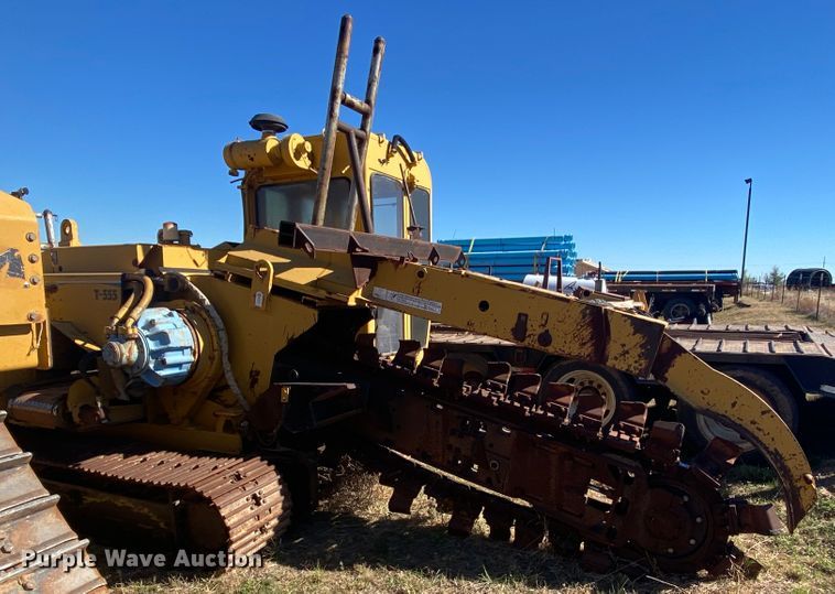 image for item DL6129 1997 Vermeer T-555  trencher