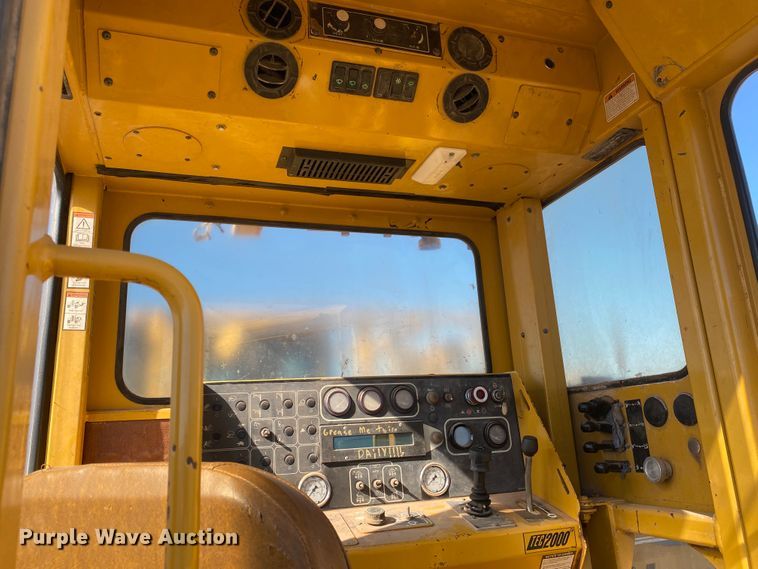 image for item DL6129 1997 Vermeer T-555  trencher