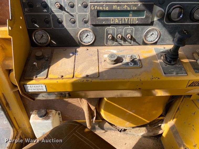 image for item DL6129 1997 Vermeer T-555  trencher