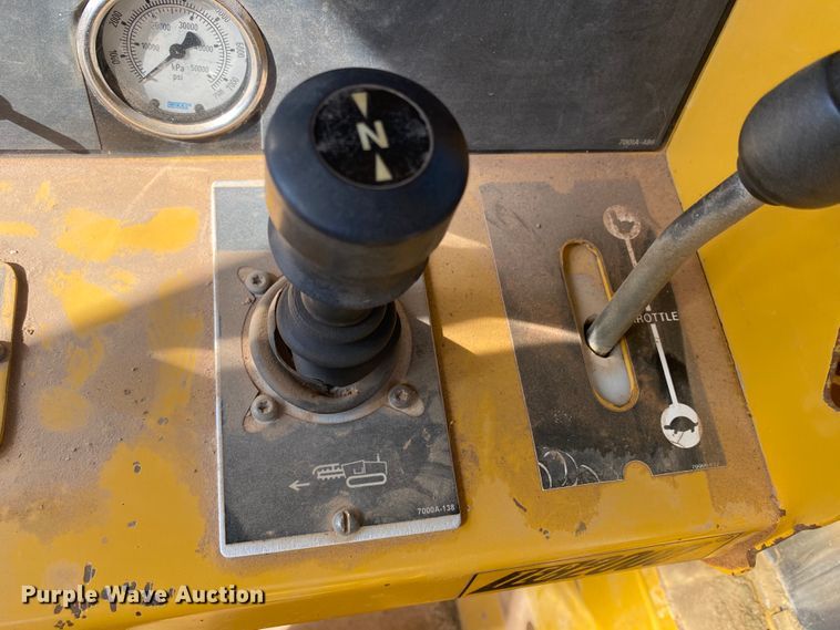 image for item DL6129 1997 Vermeer T-555  trencher