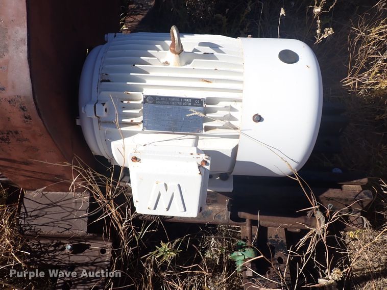 image for item DL6160 (2) pump jacks