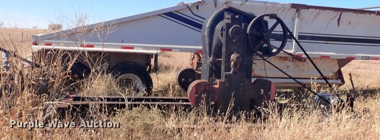 image for item DL6161 (3) pump jacks