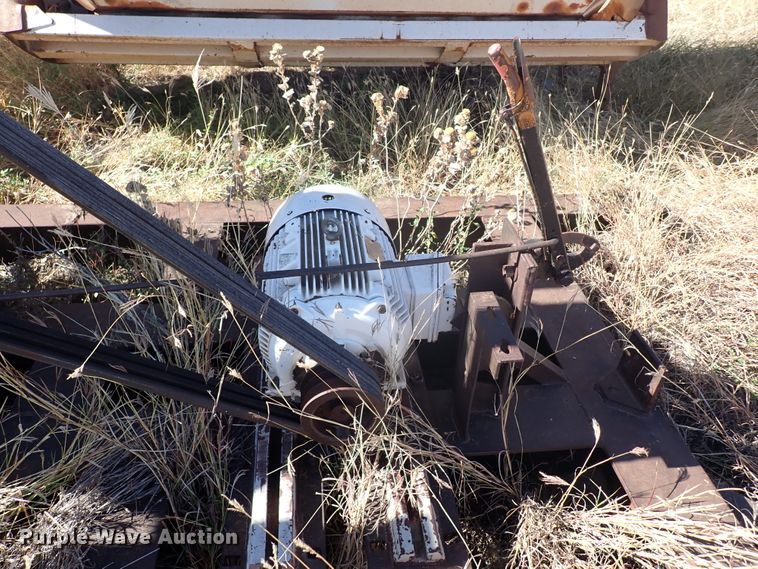 image for item DL6161 (3) pump jacks