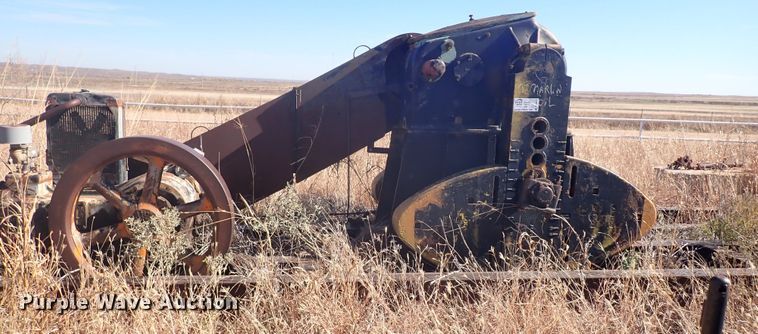 image for item DL6161 (3) pump jacks