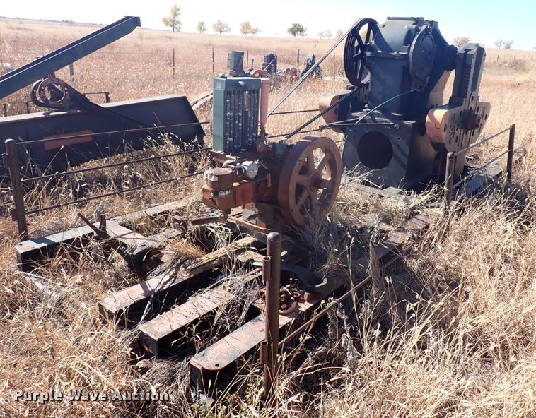 image for item DL6161 (3) pump jacks