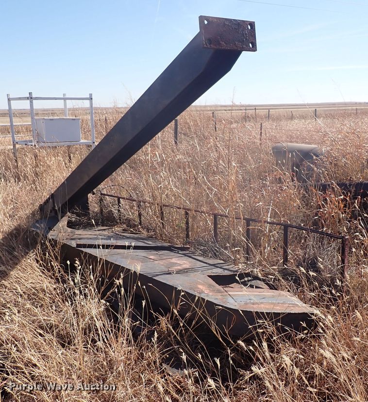 image for item DL6161 (3) pump jacks