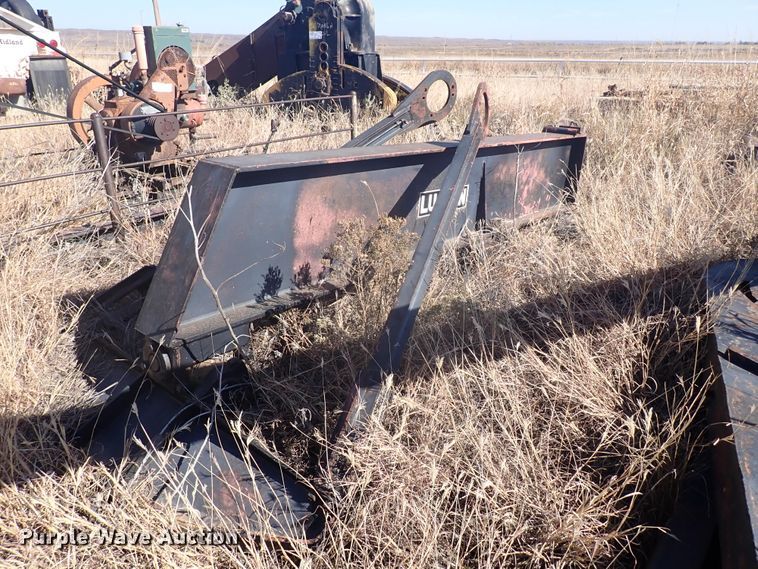 image for item DL6161 (3) pump jacks