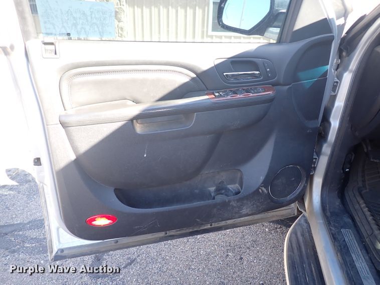 image for item DL6165 2012 Cadillac Escalade EXT  Crew Cab pickup truck