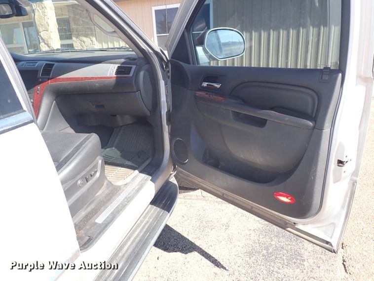 image for item DL6165 2012 Cadillac Escalade EXT  Crew Cab pickup truck