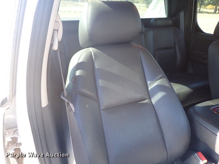 image for item DL6165 2012 Cadillac Escalade EXT  Crew Cab pickup truck