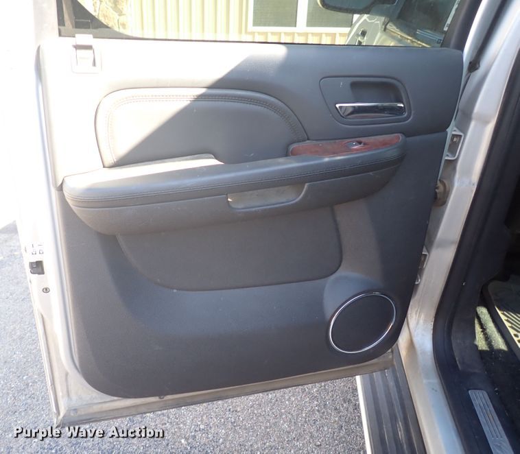 image for item DL6165 2012 Cadillac Escalade EXT  Crew Cab pickup truck