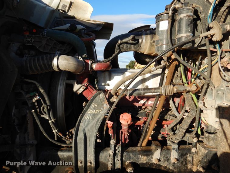 image for item JT9500 2008 Mack CHU600  semi truck