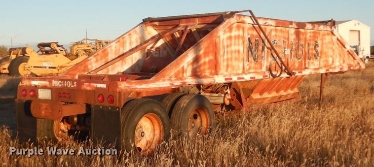 image for item KO9746 1981 Ranco bottom dump trailer