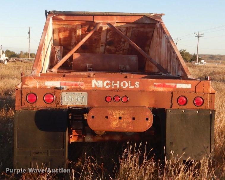 image for item KO9746 1981 Ranco bottom dump trailer