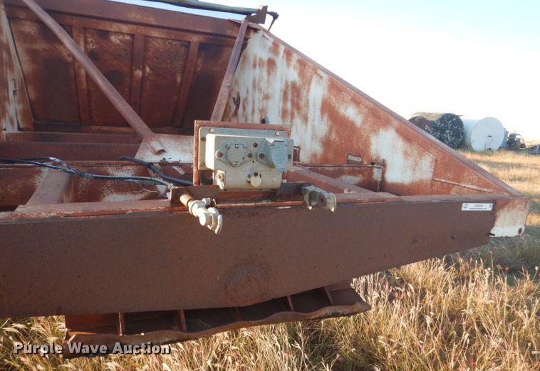 image for item KO9746 1981 Ranco bottom dump trailer