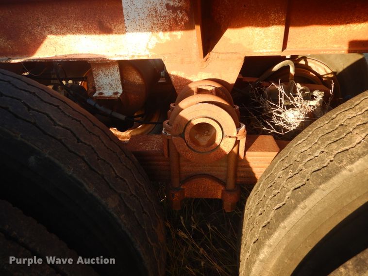 image for item KO9746 1981 Ranco bottom dump trailer