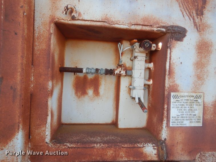 image for item KO9746 1981 Ranco bottom dump trailer